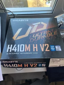 Материнскую плату