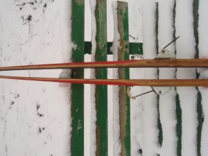 Лыжи беговые с жестким креплением