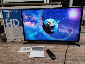 Телевизор Samsung UE32T4500AU Smart TV, Wi-Fi