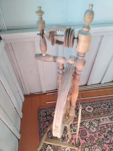 Прялка старинная