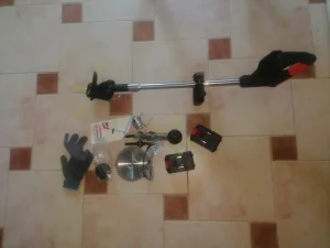 Тримиер садовый аккумуляторный