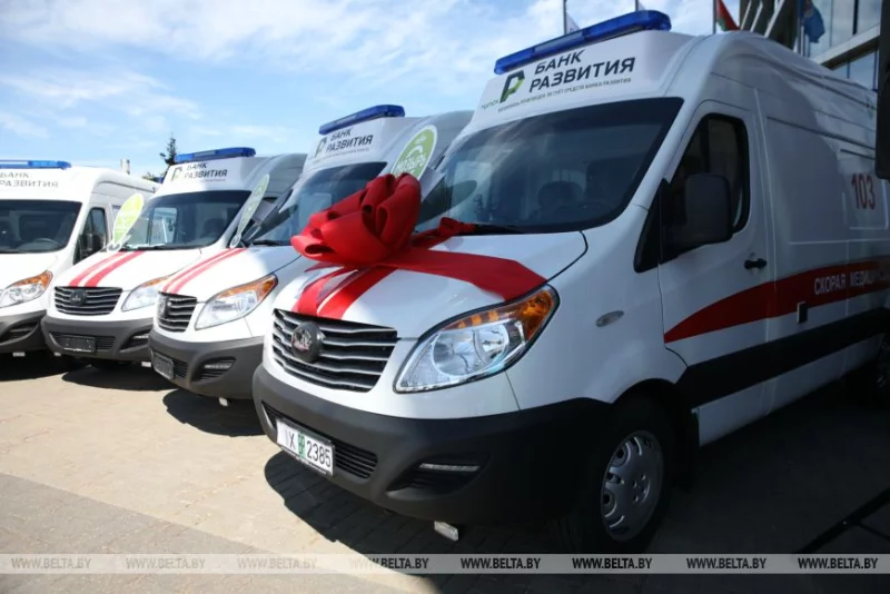 Учреждения здравоохранения Бобруйска получили новые автомобили скорой помощи
