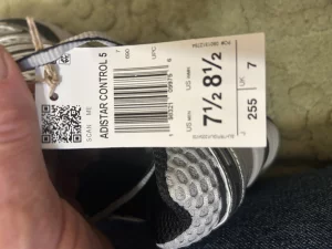 Продам кроссовки adidas