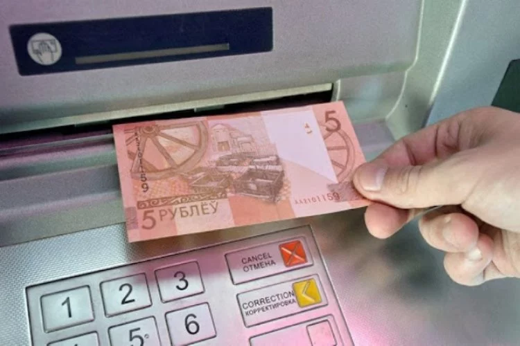 Как работники «Белшины» распоряжаются деньгами?