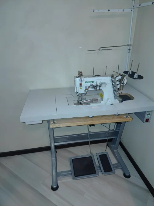 Плоскошовную шв/машину ZOJE