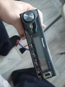 Магнитола pioneer с красной подсветкой 50 руб