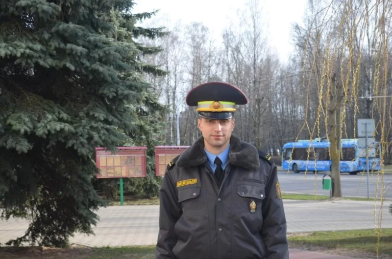 Инспектор ГАИ задержал вора на месте преступления