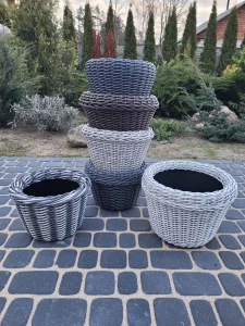 Кашпо из ротанга