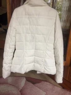 Красивая курточка -44 р-р