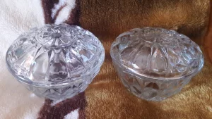 Стеклянные вазочки с крышкой