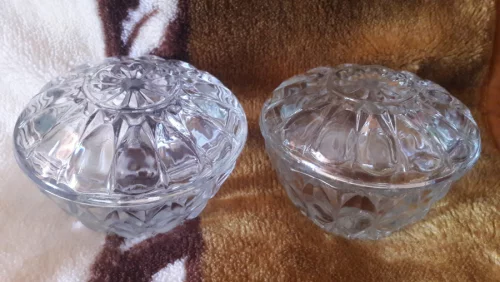 Стеклянные вазочки с крышкой