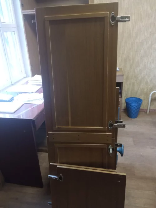 Шкаф 2-х створчатый