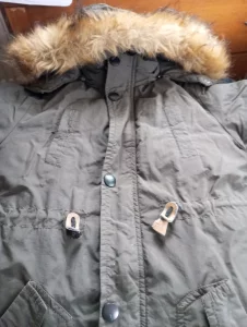 Зимнию куртку для мальчика
