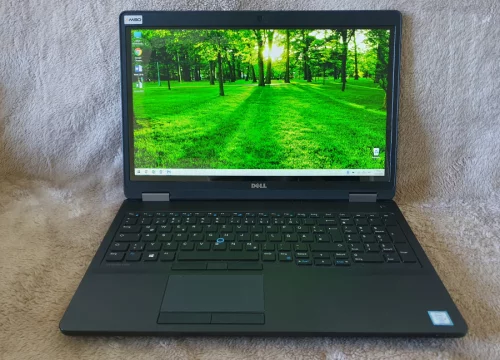 Ноутбук Dell E5570