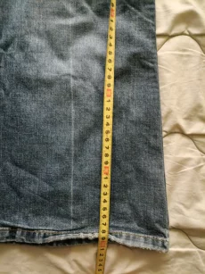 Продам джинсы