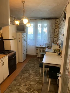 Трехкомнатная квартира в Кировске