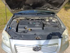 Toyota-Avensis T250 175л