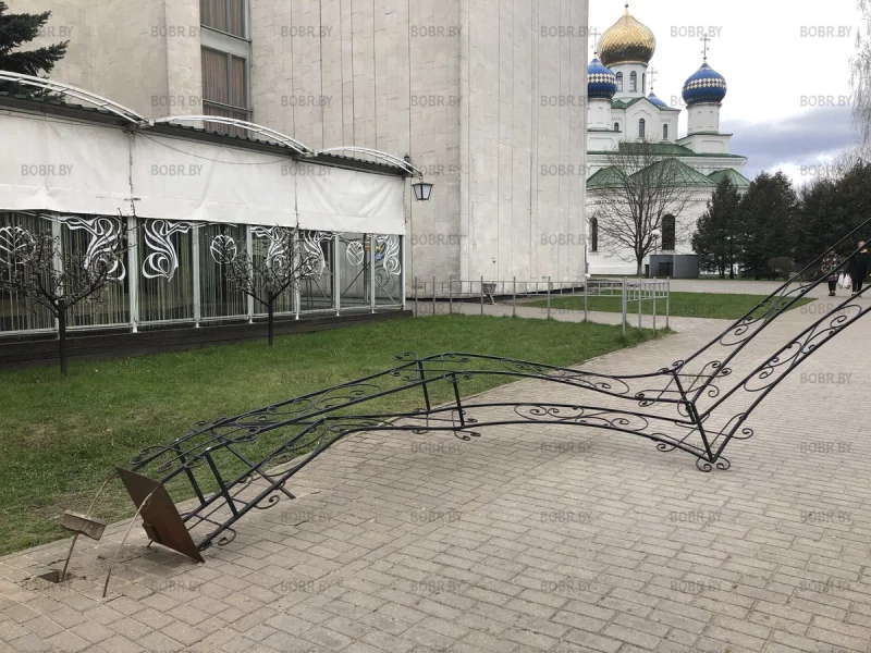 Давно стояла кривая. Теперь вопрос решен кардинально