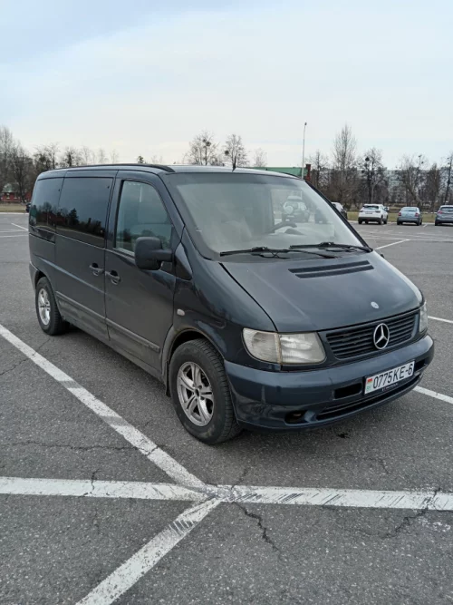 Авто в аренду Mersedes Vito