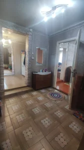 Добротный деревянный дом по адресу ул.К .Маркса