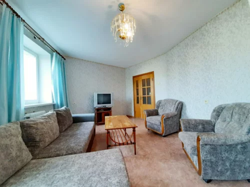 3-ком. по Горького, 38Б