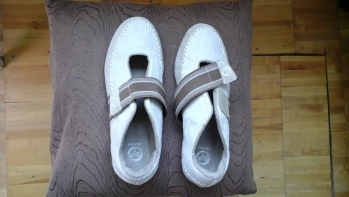 Обувь спортивная 40 размер