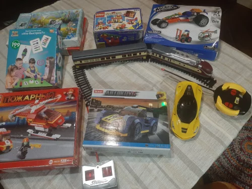 Игрушки