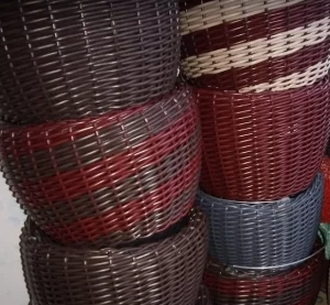 Кашпо из ротанга