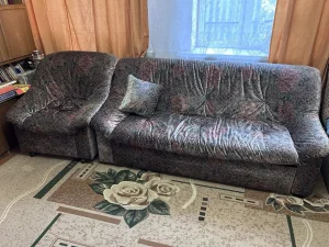 Отдам Диван и два кресла