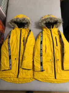 Куртка зимняя для мальчика Modis на рост 140, 2 шт