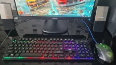 Компьютер на DDR4 с ips монитором и акустикой