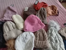 Новые шапки 10 р