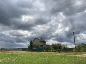 Меняю кирпичный двухэтажный дом 15 мин от города на квартиру в Бобруйс