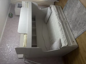 Двухъярусную кровать 500р
