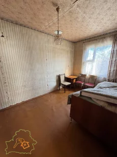 Крепкий жилой дом в деревне Калинино