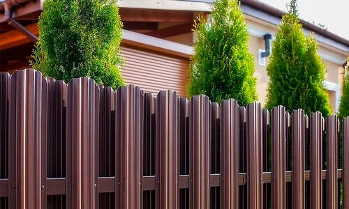 Металлоштакетник – лучшее решение для вашего забора