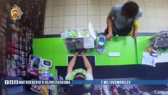 Отправила «за добавкой» и осталась без денег. Бобруйчанка стала жертвой пьяного друга