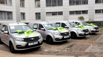 Бобруйская больница получила медицинский автомобиль от Беларусбанка