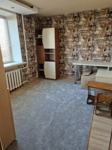 2 комнатную в центре