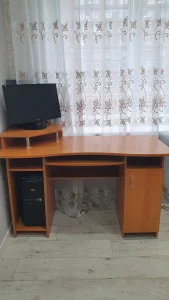 Компьютерный стол 80р