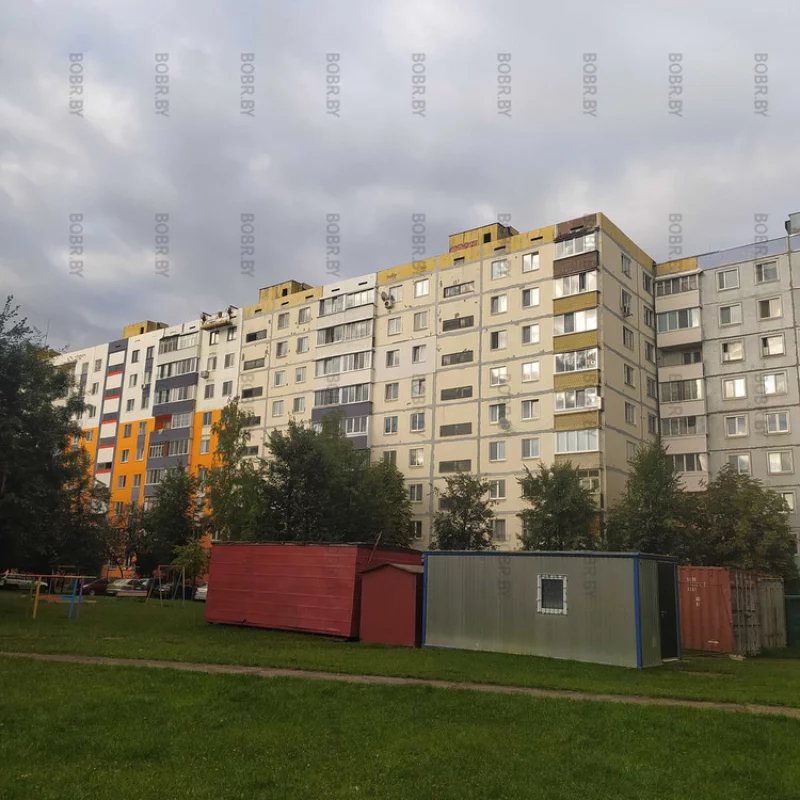 Капитальный ремонт дома на доманском. Оранжевый цвет очень красиво смотрится, сразу апельсинов захотелось