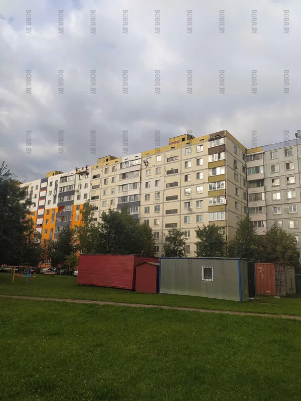 Капитальный ремонт дома на доманском. Оранжевый цвет очень красиво смотрится, сразу апельсинов захотелось