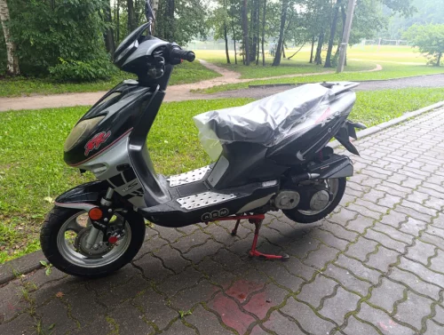 Скутер 80 куб, 1700 руб, обмен