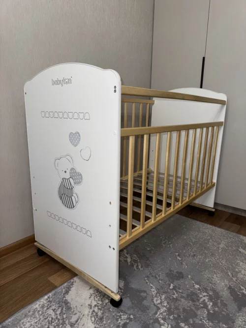 Детская кроватка 50 руб