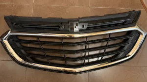 Решетка радиатора Chevrolet Equinox . Оригинал
