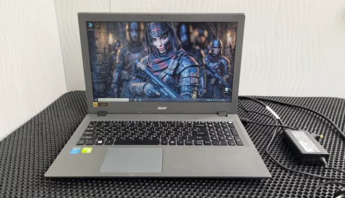 Ноутбук Acer Aspire E5