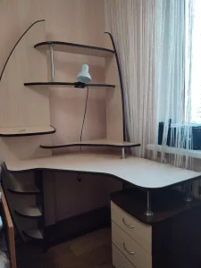 Стол письменный