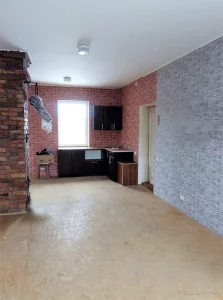 Бревенчатый дом по ул. Седова (район «Бабушкиной крынки)