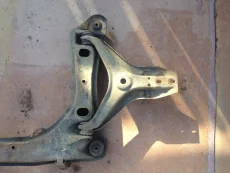 Передняя балка на Volkswagen Passat B2