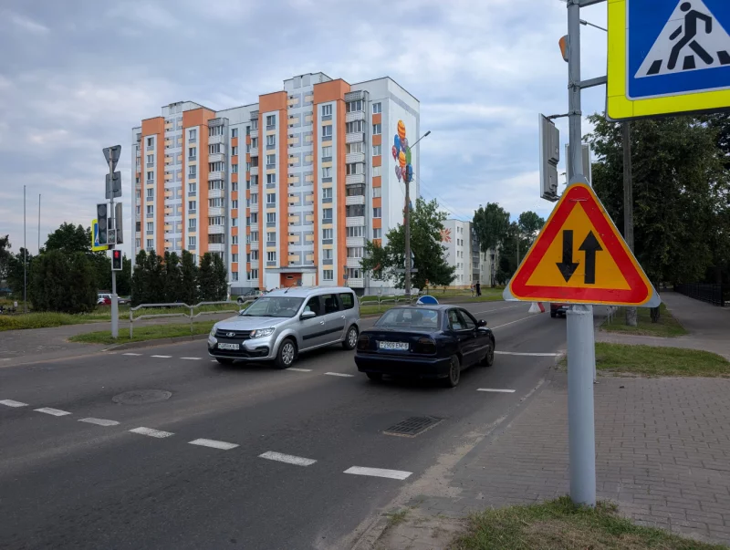 Съезд на ул. Володарского перекрыт. Движение по части ул. Ленина стало двусторонним